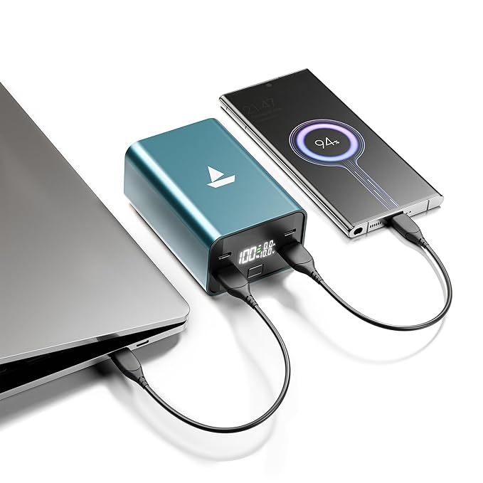 Best Power Banks for Men: From Daily Commutes to Outdoor Adventures 3