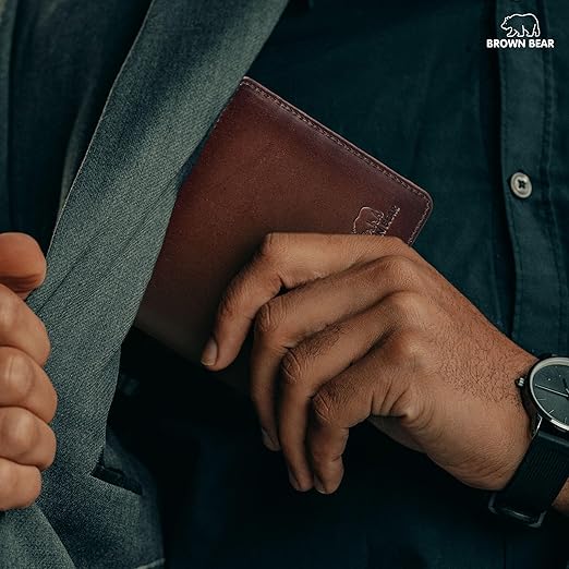 Finding the Right Everyday Wallet: My Honest Comparison of Four Men’s Leather Options 4 81kHgGiKSL. SX522